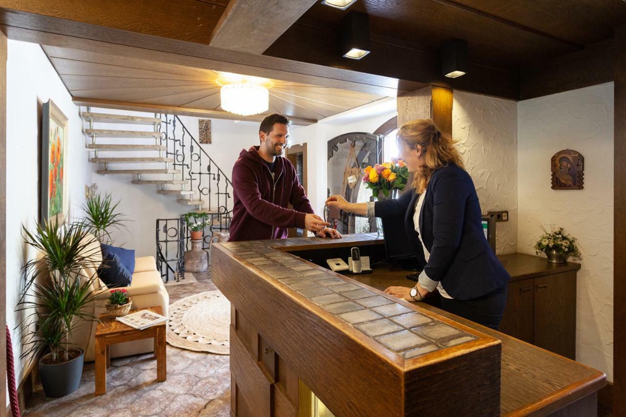 Hotel Petra Байрсброн Экстерьер фото