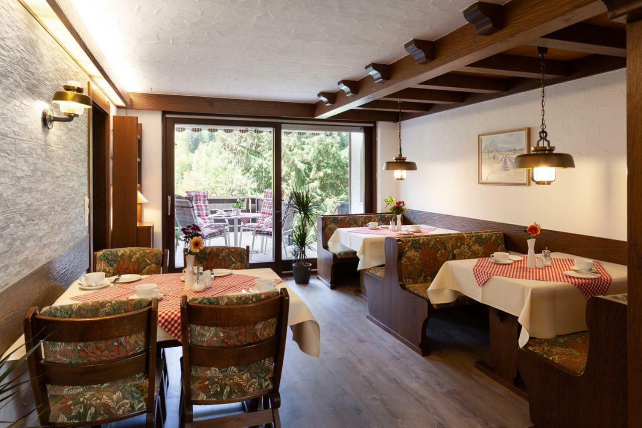 Hotel Petra Байрсброн Экстерьер фото